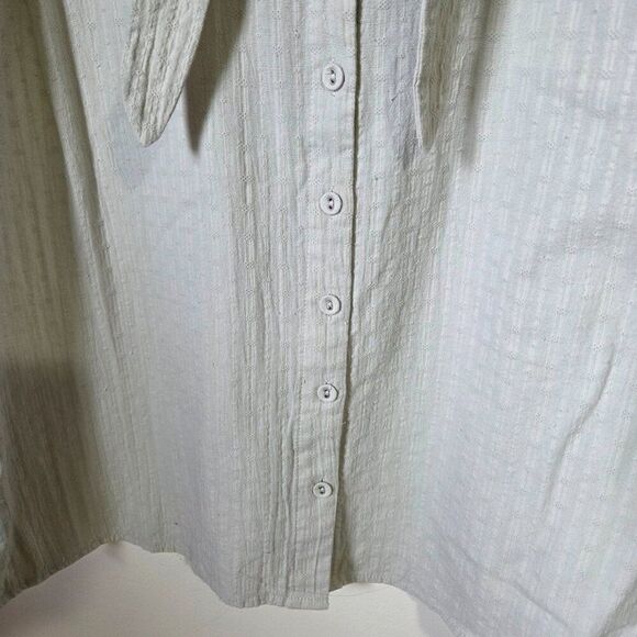 EUC MODCLOTH V NECK WITH SMALL BOW TIE BUTTONED BLOUSE TOP SIZE L - Picture 10 of 16
